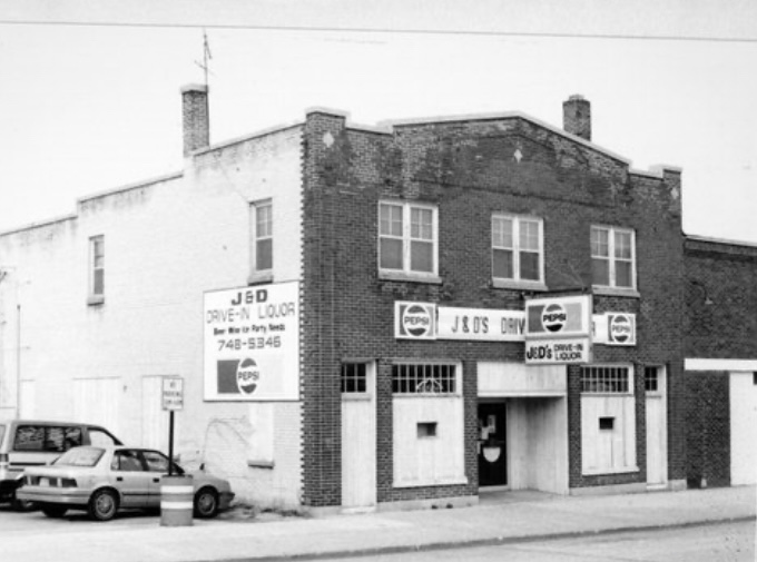 J&D Drive-In Liquor storefront at 120 Scott Street